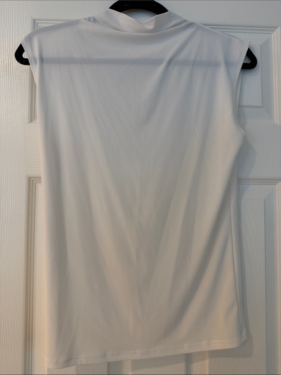 Aritzia Tops - Aritzia White Sleeveless Mock-Neck Tank